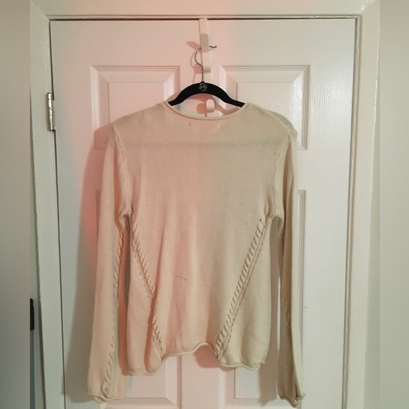 Light long sleeve/sweater with stylish form flattering patterning - Picture 2 of 11
